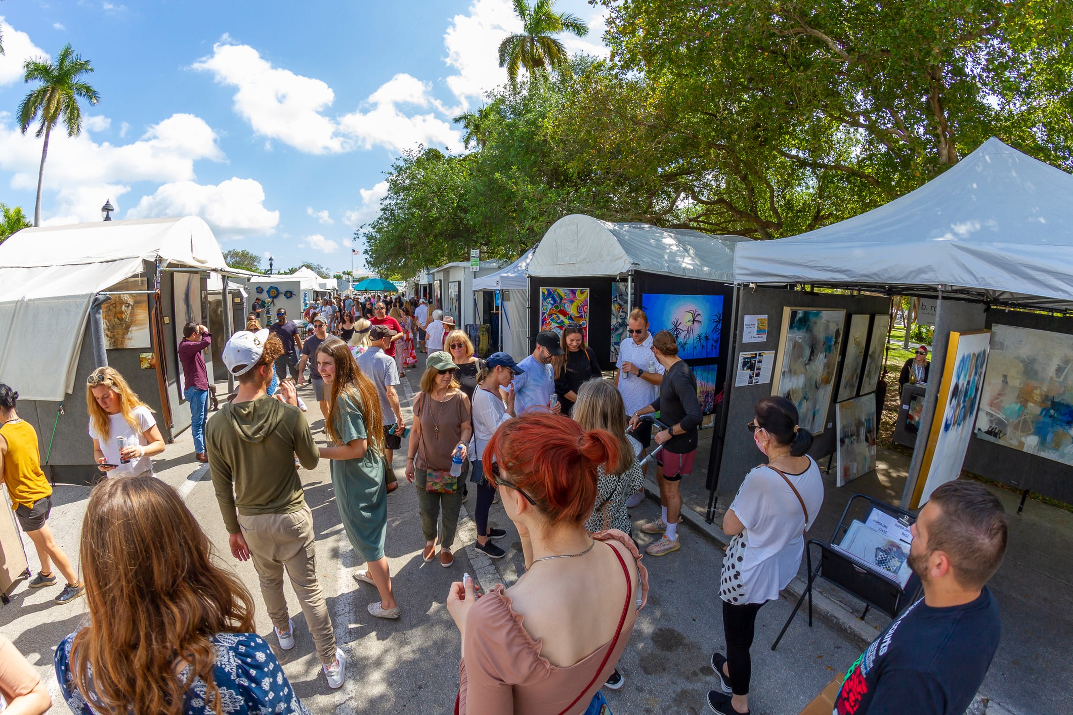 Market with art tents